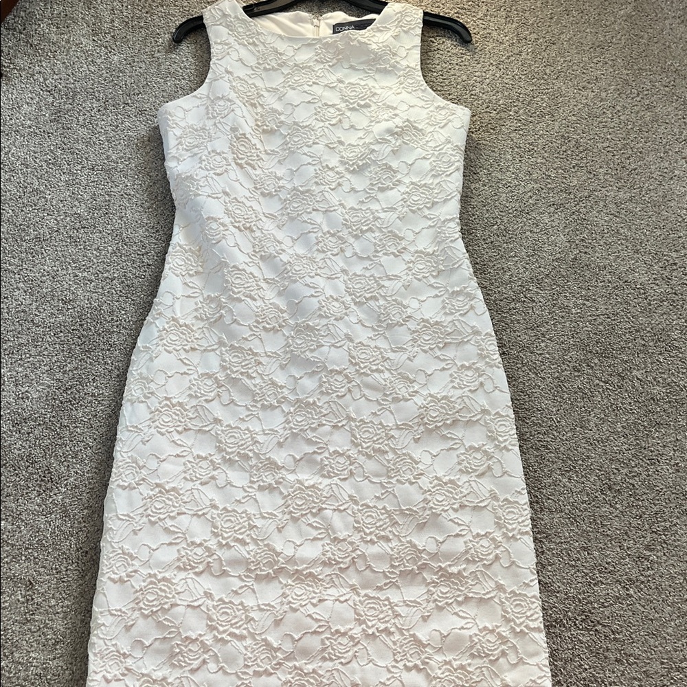 Donna Ricco Glittering Shimmering Champagne sz8 Embossed roses bodycon dress